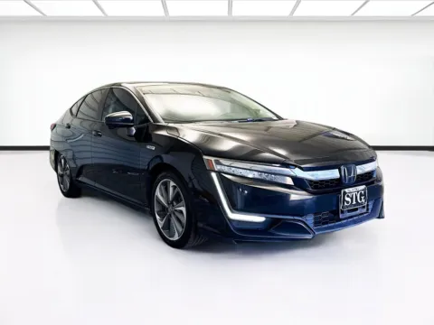 Another view of 2019 Honda Clarity Plug-In Hybrid for sale in Montclair, CA at STG Montclair