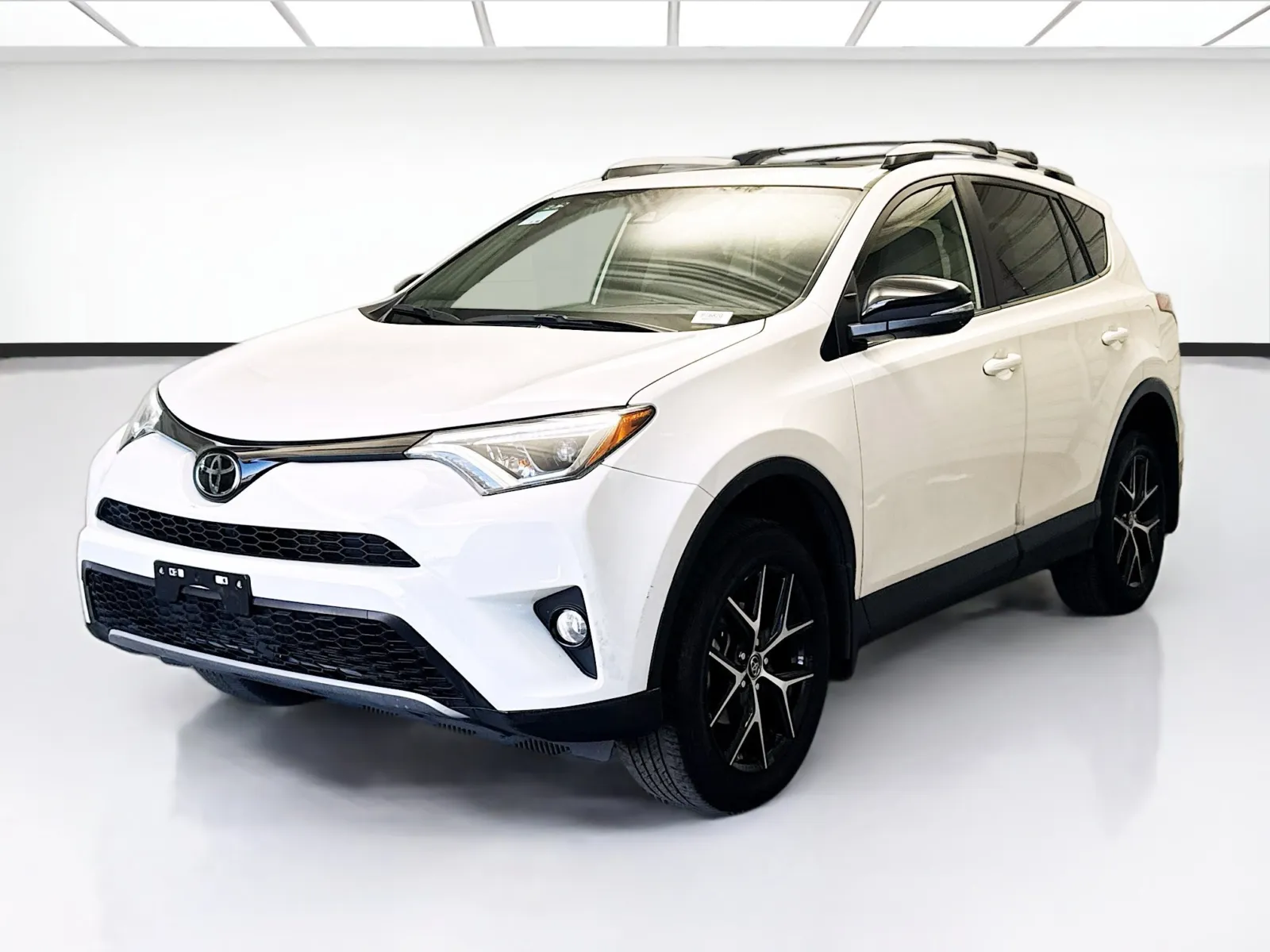 White 2017 Toyota RAV4 SE for sale in Montclair, CA