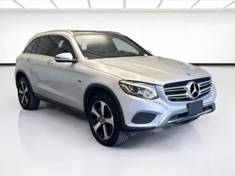 Another view of 2019 Mercedes-Benz GLC 350e 4MATIC for sale in Montclair, CA at STG Montclair