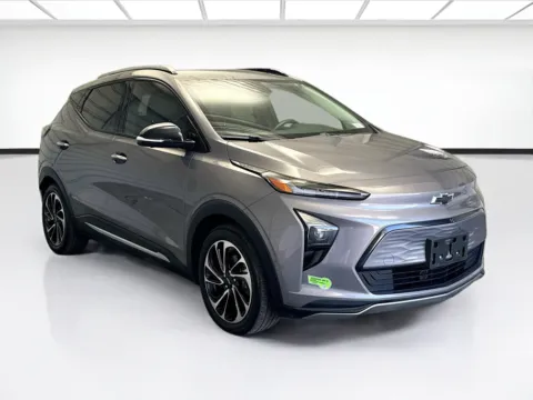 Another view of 2023 Chevrolet Bolt EUV Premier for sale in Montclair, CA at STG Montclair