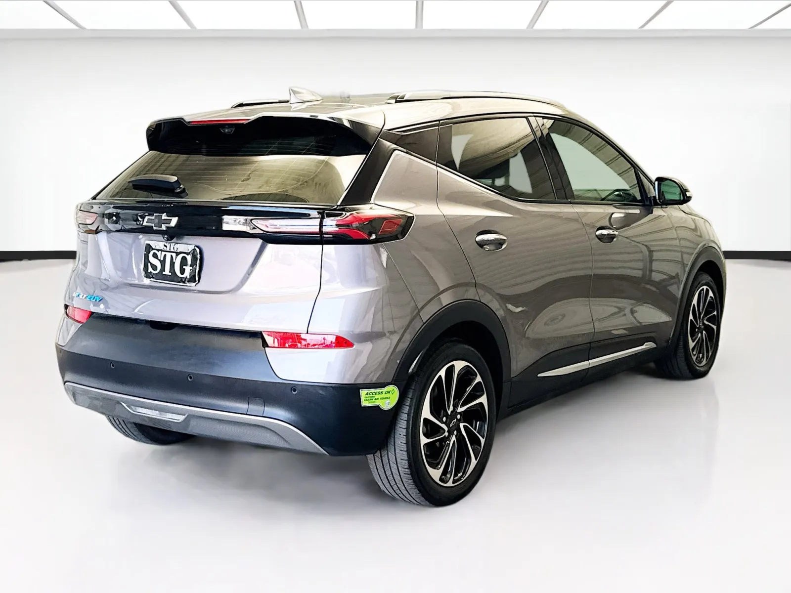 2023 Chevrolet Bolt EUV Premier photo 2