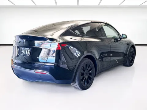 More photos of 2023 Tesla Model Y Long Range at STG Montclair, CA