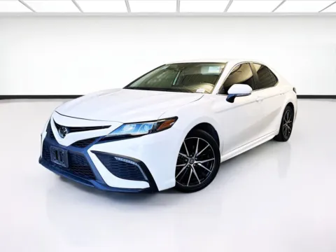 White 2024 Toyota Camry SE for sale in Montclair, CA