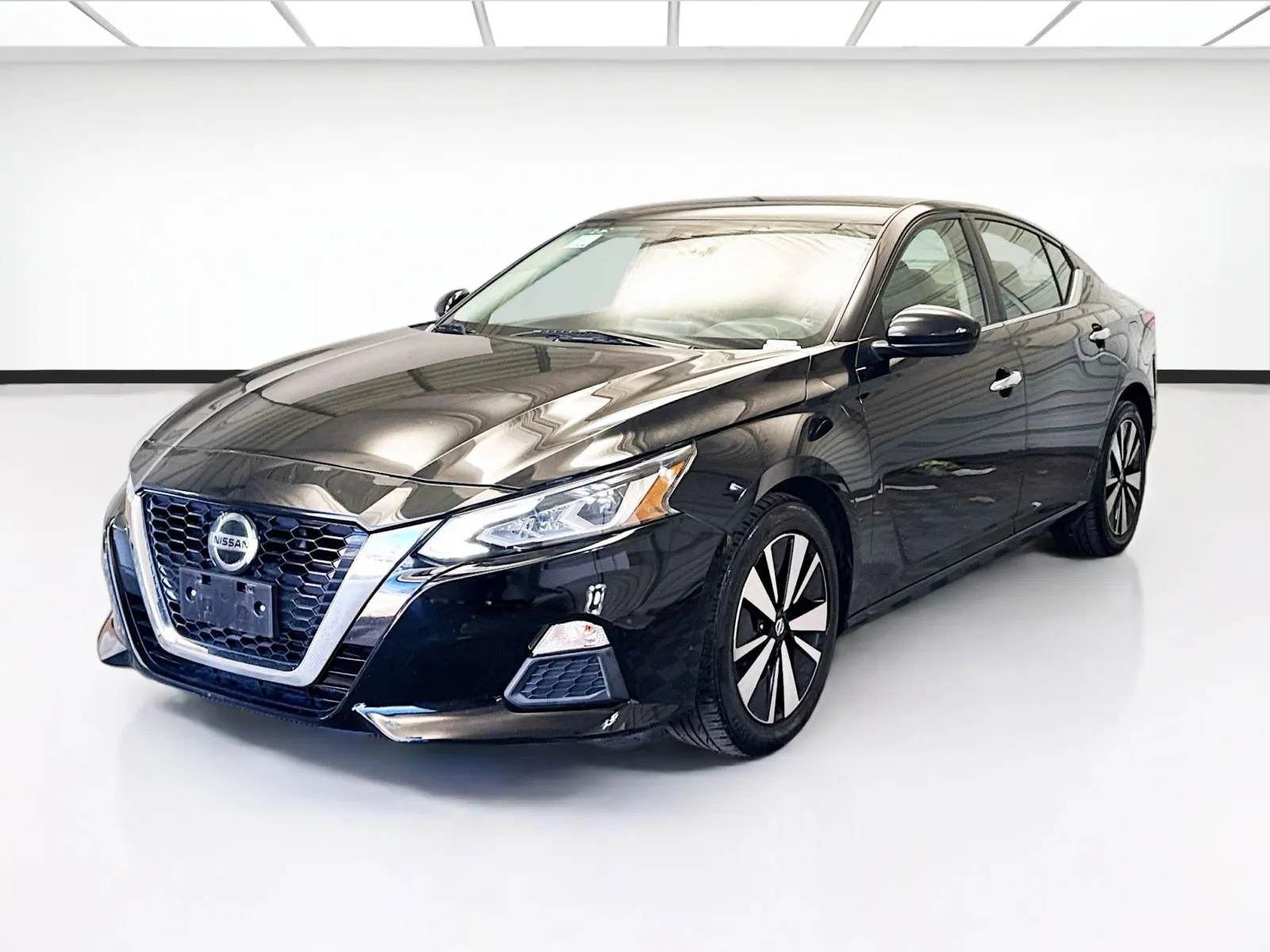 Black 2021 Nissan Altima 2.5 SV for sale in Montclair, CA