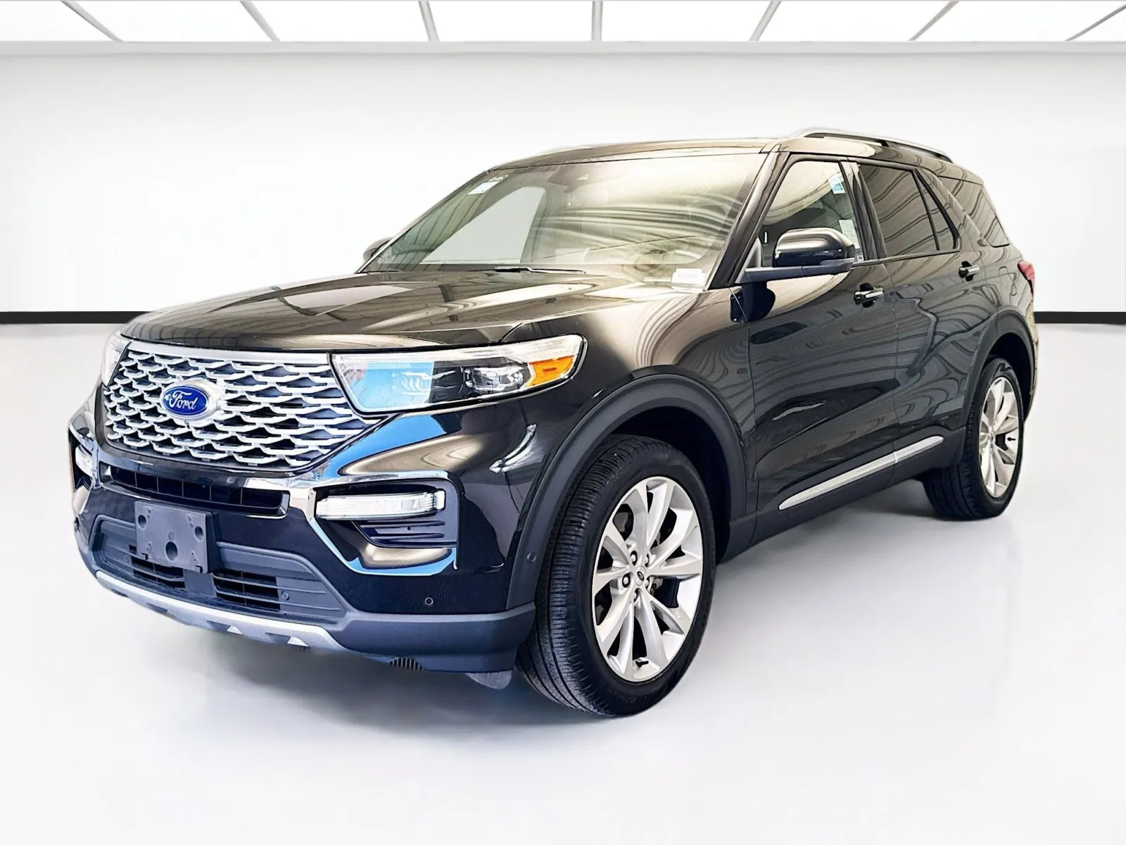 Black 2022 Ford Explorer Platinum for sale in Montclair, CA