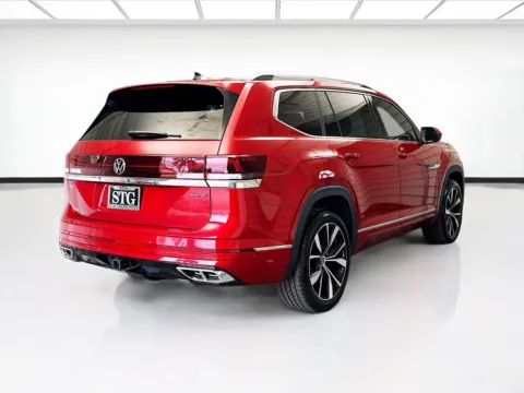 More photos of 2024 Volkswagen Atlas 2.0T SEL Premium R-Line at STG Montclair, CA