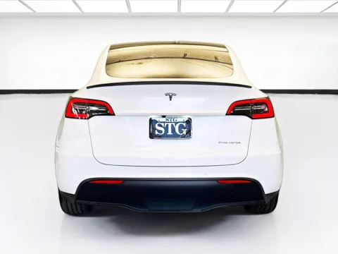 More photos of 2020 Tesla Model Y Long Range at STG Montclair, CA