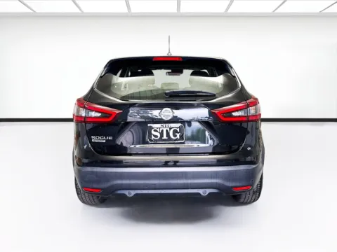 More photos of 2021 Nissan Rogue Sport S at STG Montclair, CA