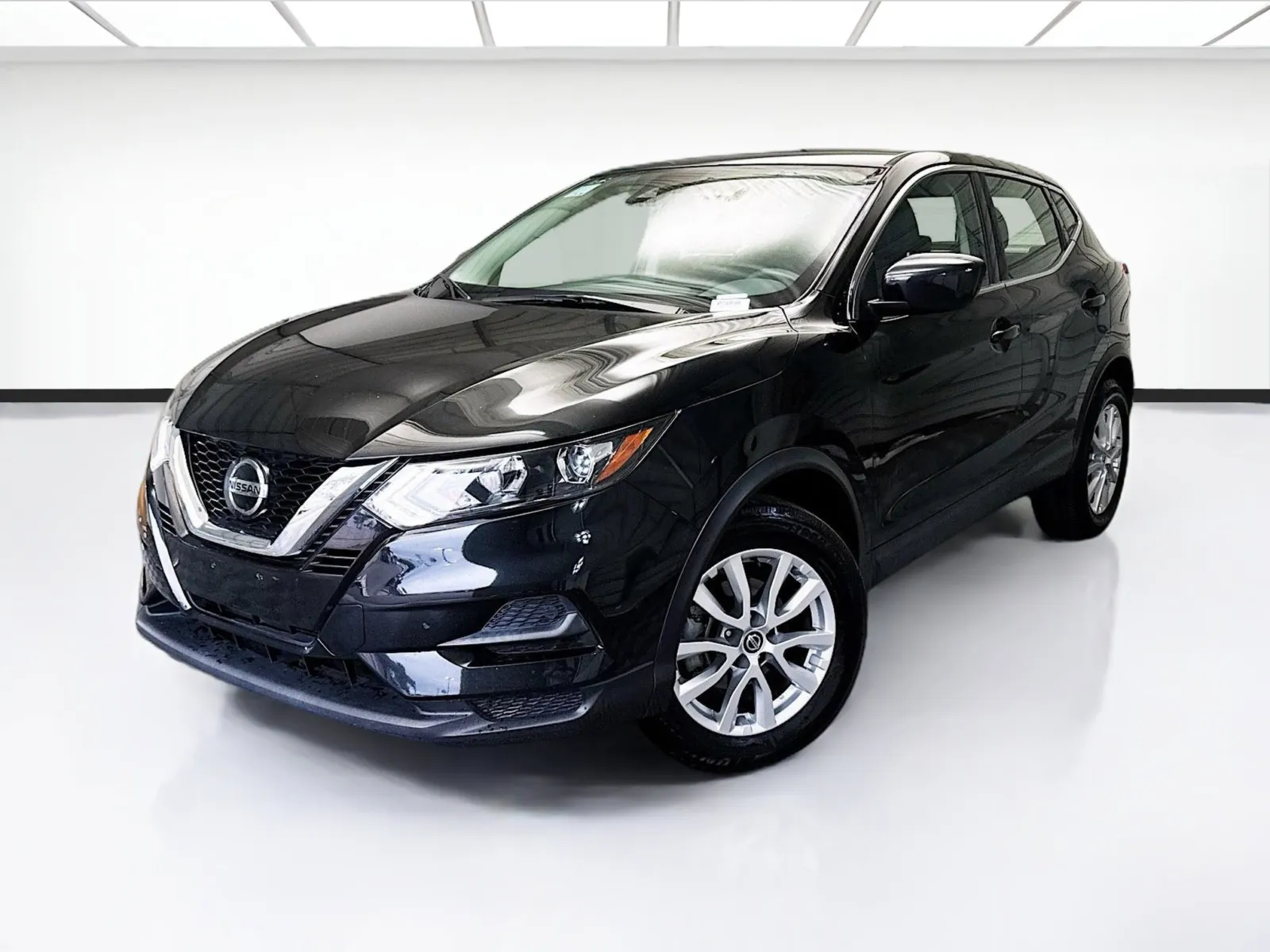 Black 2021 Nissan Rogue Sport S for sale in Montclair, CA