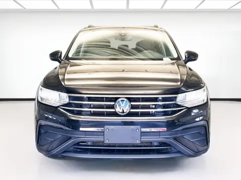 Photos of 2022 Volkswagen Tiguan 2.0T SE for sale in Montclair, CA at STG Montclair