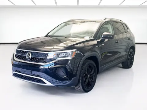 Black 2022 Volkswagen Taos 1.5T SE for sale in Montclair, CA