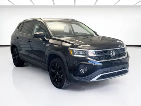 Another view of 2022 Volkswagen Taos 1.5T SE for sale in Montclair, CA at STG Montclair