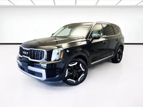 Black 2023 Kia Telluride EX for sale in Montclair, CA