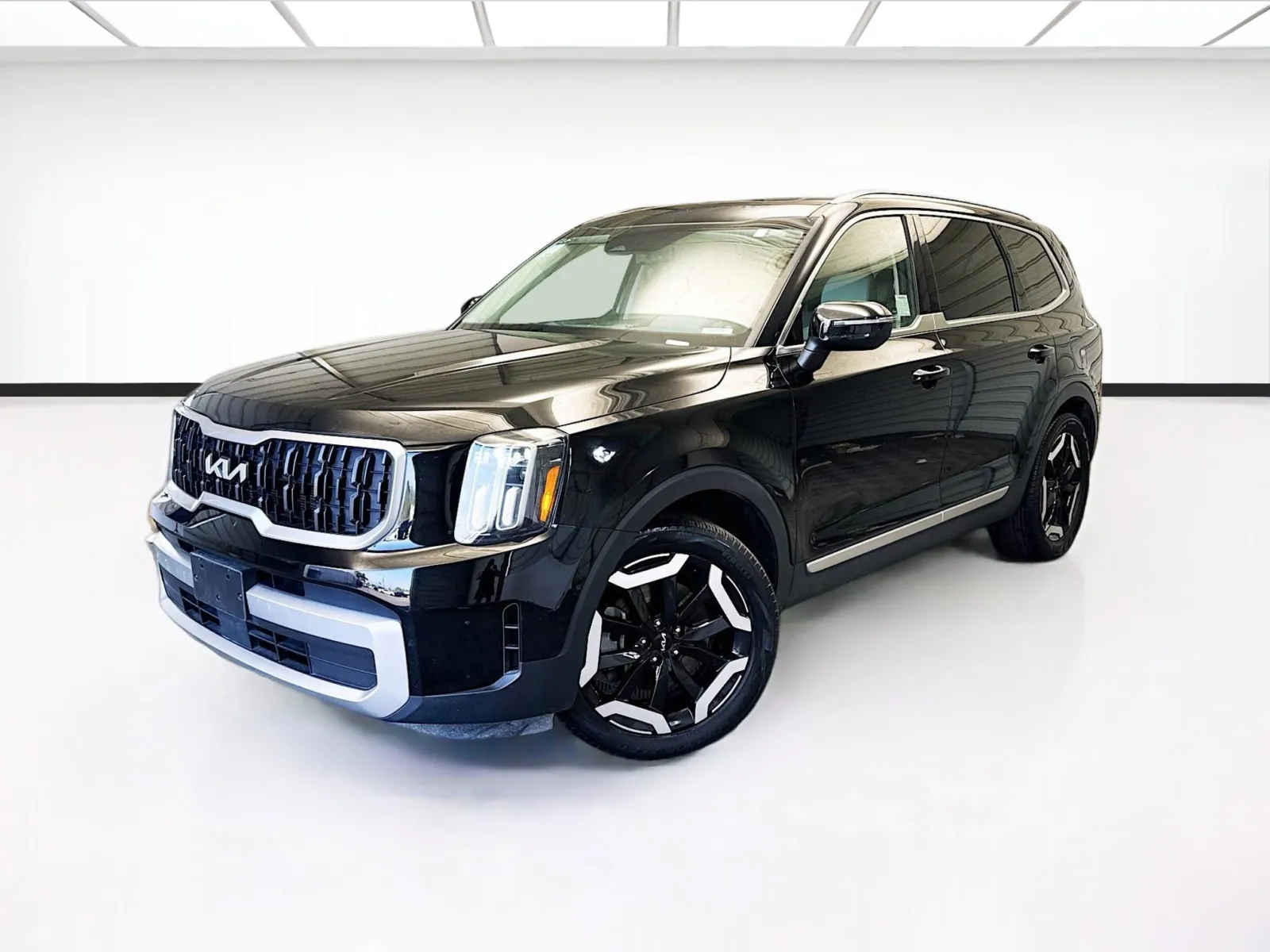 Black 2023 Kia Telluride EX for sale in Montclair, CA