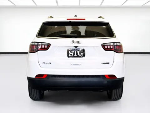 More photos of 2024 Jeep Compass Latitude at STG Montclair, CA