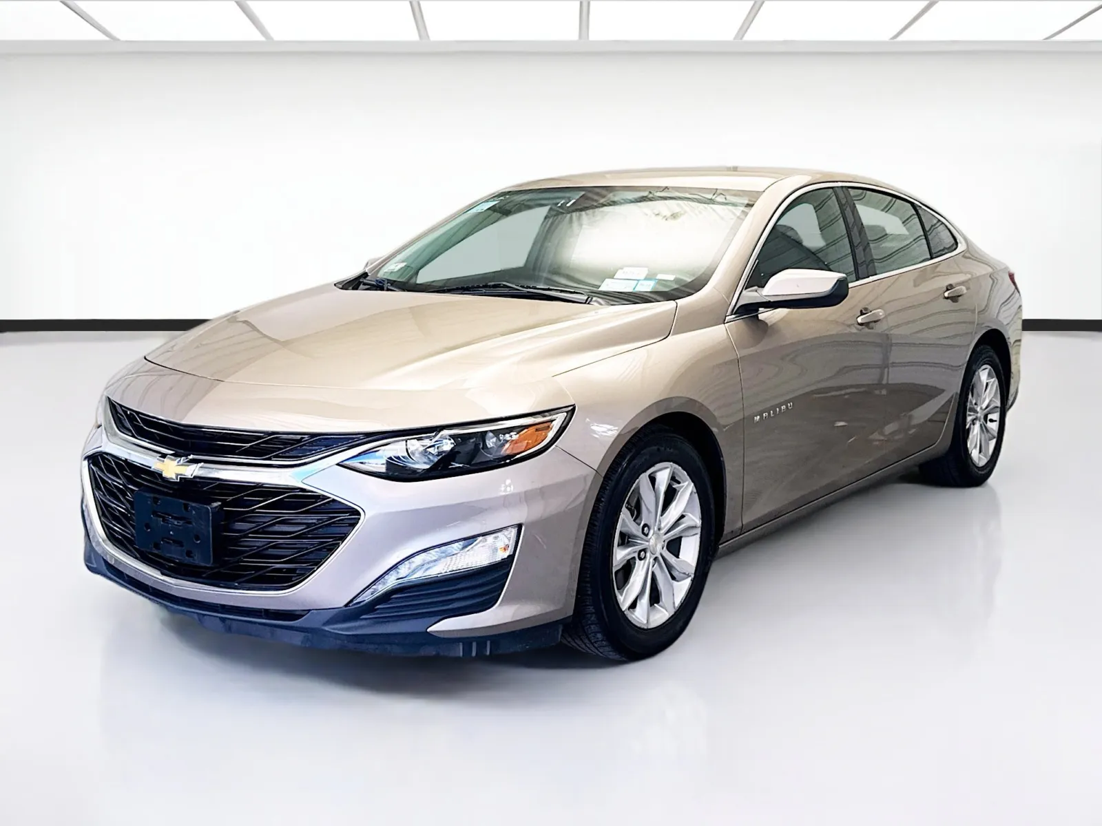 Gray 2022 Chevrolet Malibu LT for sale in Montclair, CA