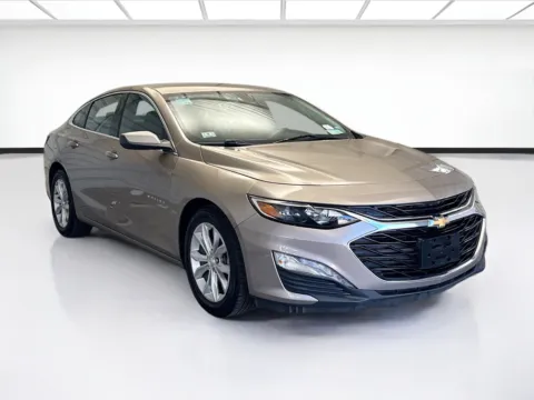 Another view of 2022 Chevrolet Malibu LT for sale in Montclair, CA at STG Montclair