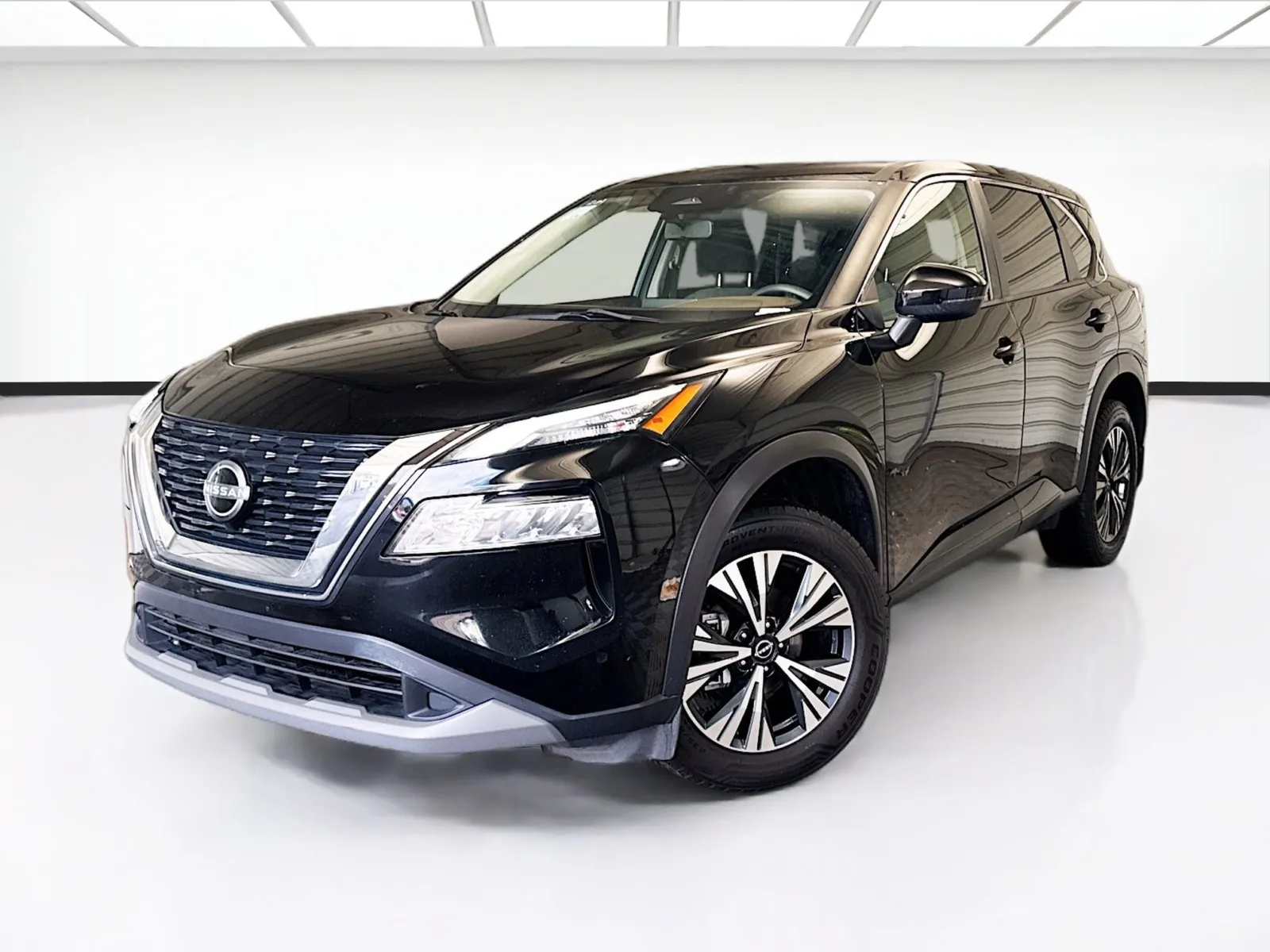 Black 2023 Nissan Rogue SV for sale in Montclair, CA
