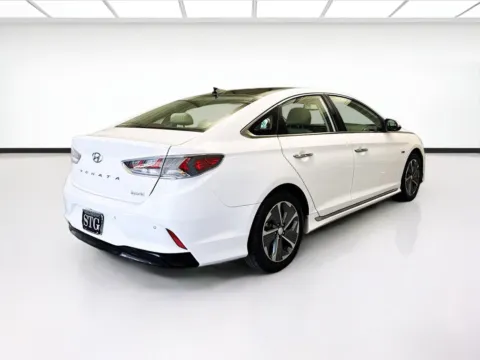 More photos of 2019 Hyundai Sonata Hybrid Limited at STG Montclair, CA