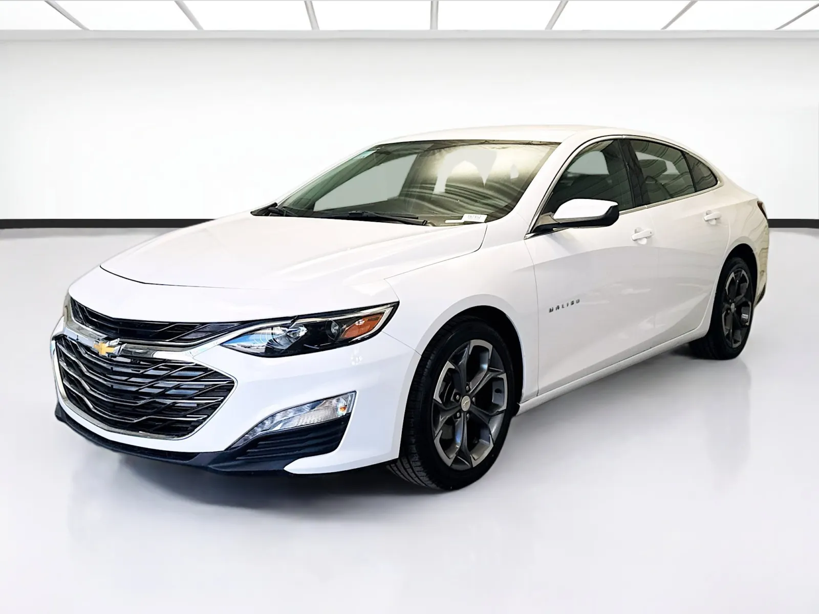 White 2022 Chevrolet Malibu LT for sale in Montclair, CA