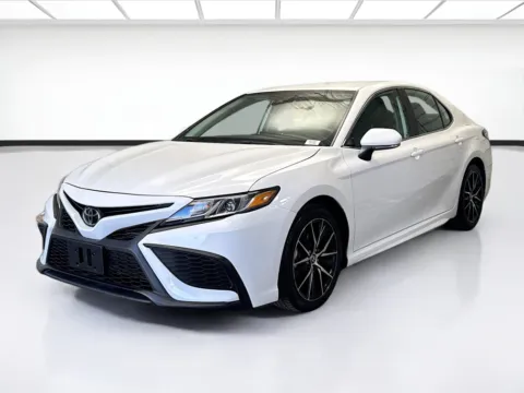 White 2024 Toyota Camry SE for sale in Montclair, CA