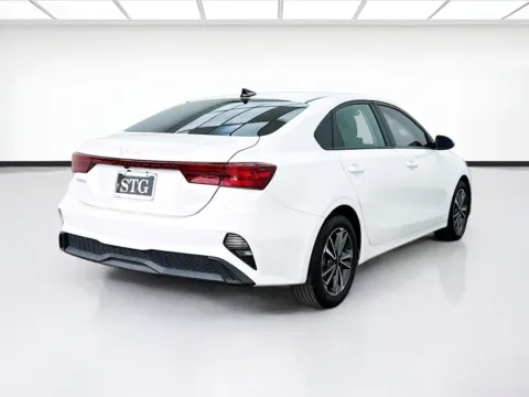 More photos of 2022 Kia Forte LXS at STG Montclair, CA