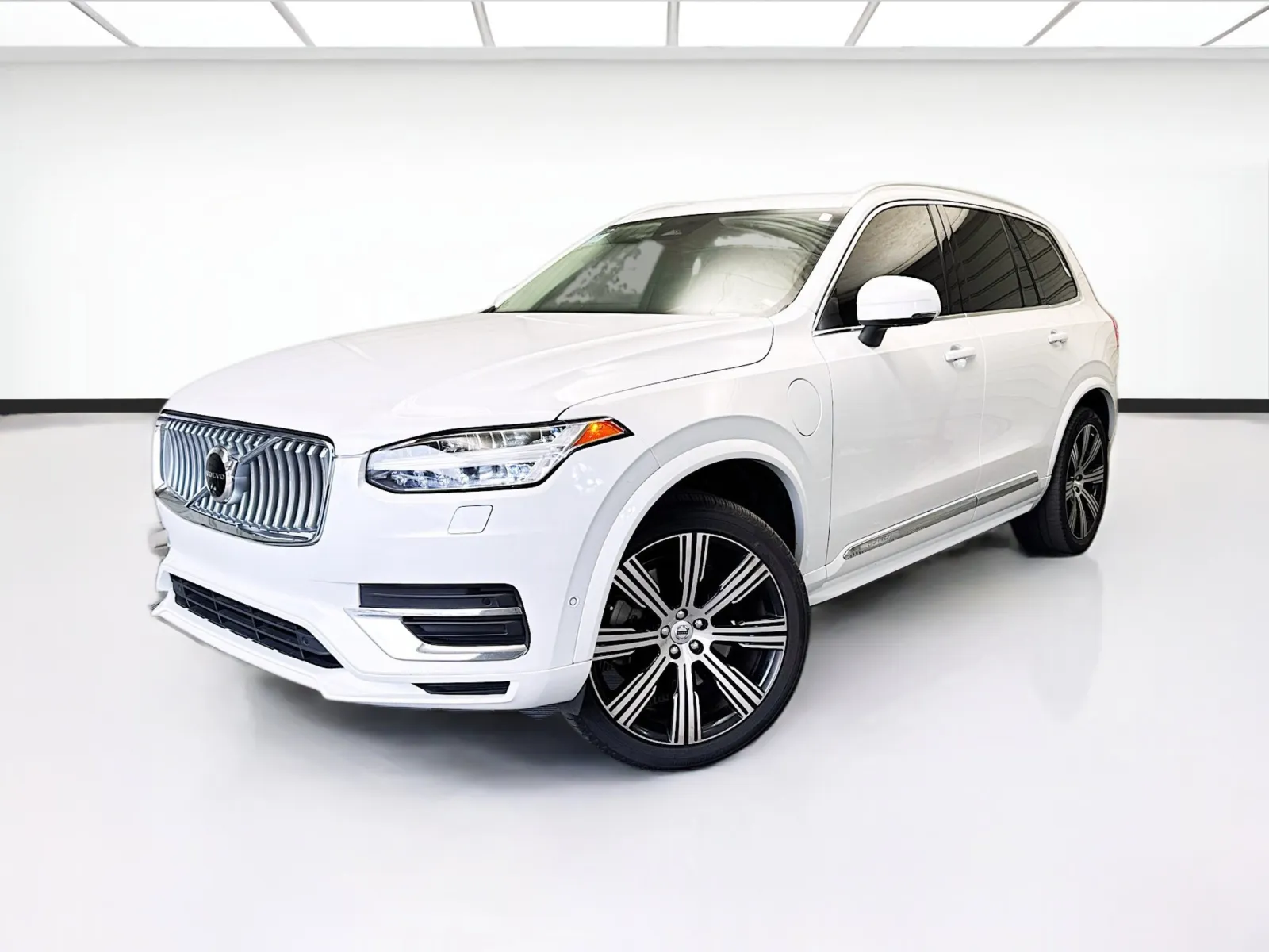 White 2023 Volvo XC90 Recharge Plug-In Hybrid Ultimate for sale in Montclair, CA