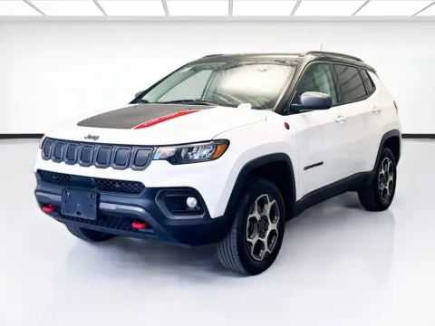 White 2022 Jeep Compass Trailhawk for sale in Montclair, CA