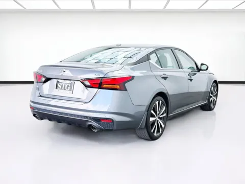 More photos of 2022 Nissan Altima 2.5 SR at STG Montclair, CA