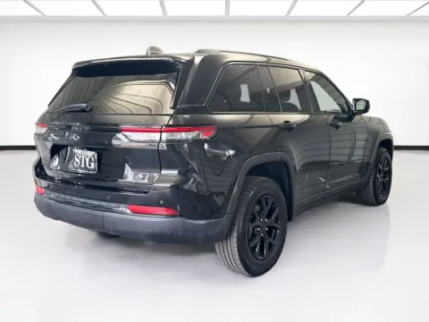 More photos of 2024 Jeep Grand Cherokee Altitude X at STG Montclair, CA