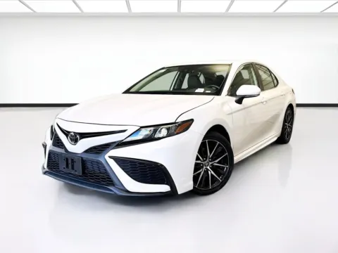 White 2023 Toyota Camry SE for sale in Montclair, CA