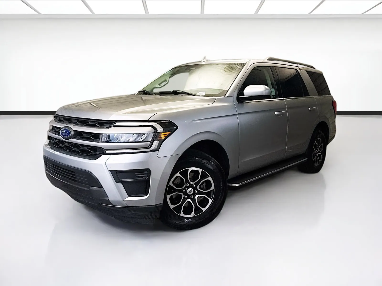 Silver 2022 Ford Expedition XLT for sale in Montclair, CA