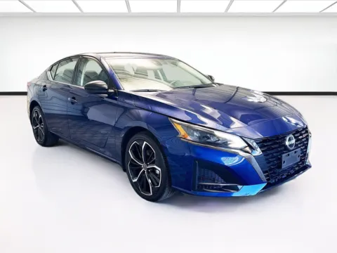 Another view of 2024 Nissan Altima 2.5 SR for sale in Montclair, CA at STG Montclair