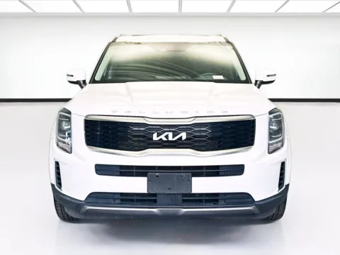 Photos of 2022 Kia Telluride S for sale in Montclair, CA at STG Montclair