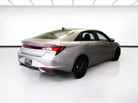 More photos of 2023 Hyundai Elantra SEL at STG Montclair, CA
