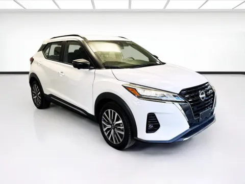 Another view of 2024 Nissan Kicks SR for sale in Montclair, CA at STG Montclair