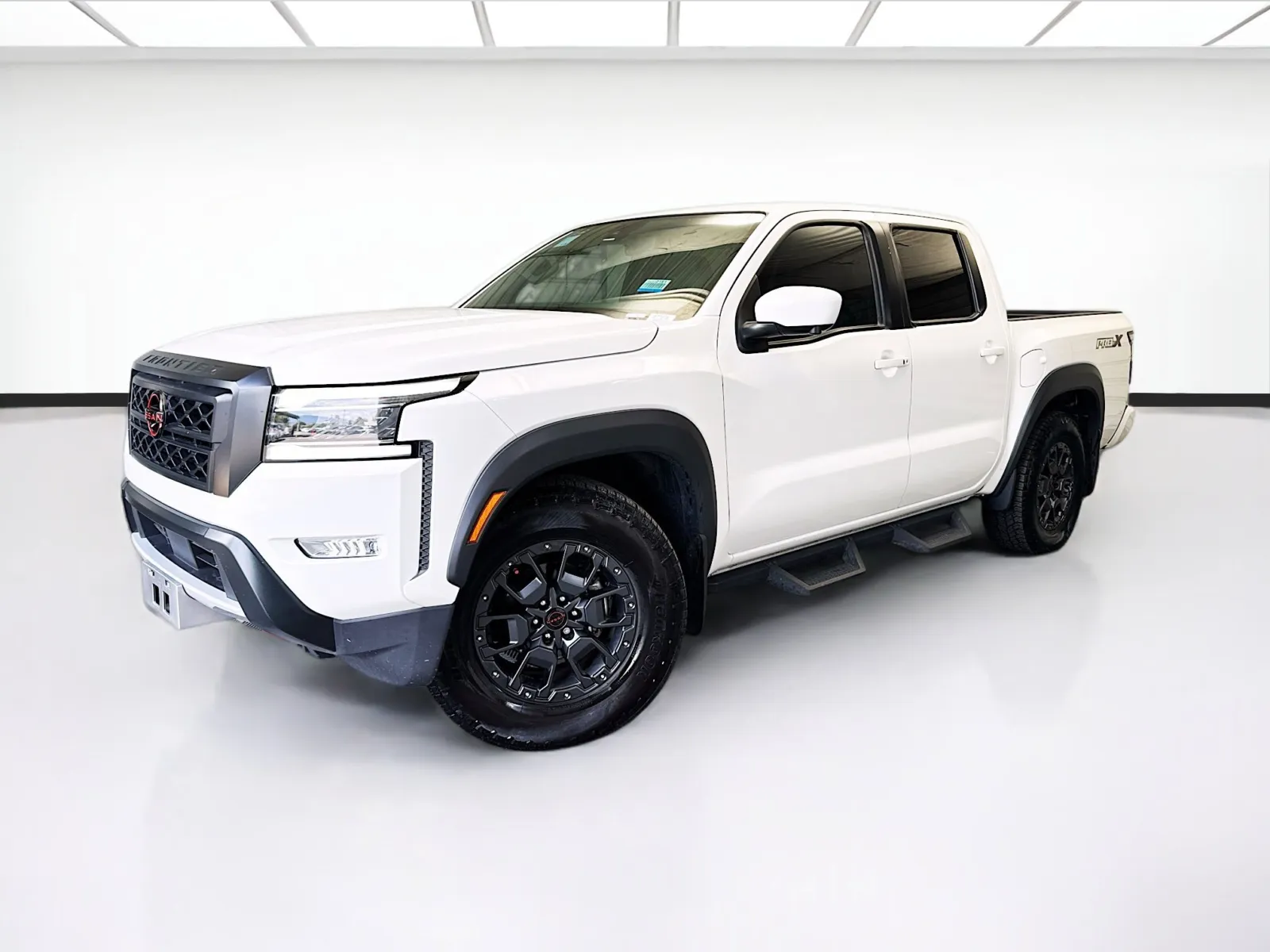 White 2023 Nissan Frontier PRO-X w/PRO CONVENIENCE & PREMIUM & TECHNOLOGY PAC for sale in Montclair, CA