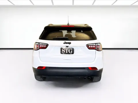 More photos of 2022 Jeep Compass Altitude at STG Montclair, CA