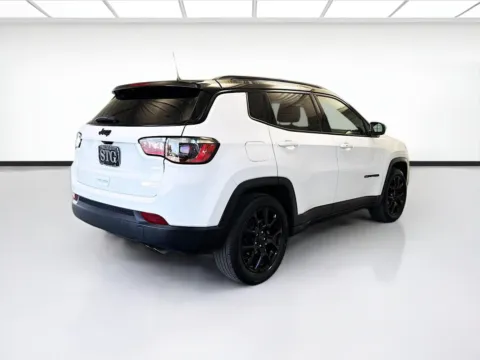 More photos of 2022 Jeep Compass Altitude at STG Montclair, CA