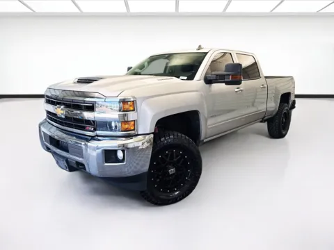 Silver 2019 Chevrolet Silverado 2500HD LT Z71 OFF ROAD PACKAGE for sale in Montclair, CA