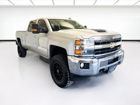 Another view of 2019 Chevrolet Silverado 2500HD LT Z71 OFF ROAD PACKAGE for sale in Montclair, CA at STG Montclair