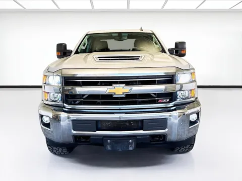 Photos of 2019 Chevrolet Silverado 2500HD LT Z71 OFF ROAD PACKAGE for sale in Montclair, CA at STG Montclair