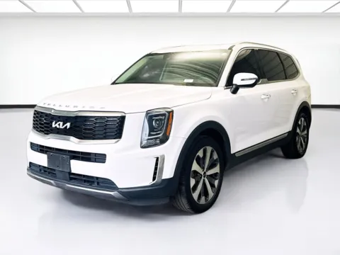 White 2022 Kia Telluride S for sale in Montclair, CA