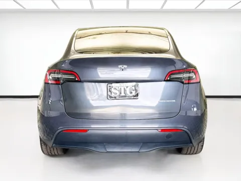 More photos of 2023 Tesla Model Y Long Range at STG Montclair, CA