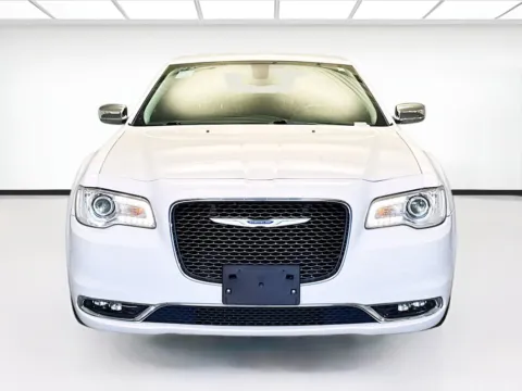 Photos of 2019 Chrysler 300 Limited for sale in Montclair, CA at STG Montclair
