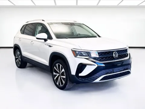 Another view of 2022 Volkswagen Taos 1.5T SE for sale in Montclair, CA at STG Montclair