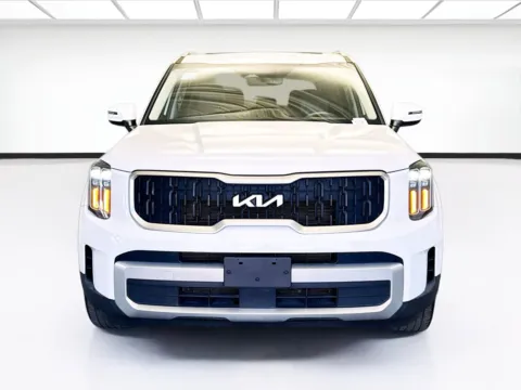 Photos of 2024 Kia Telluride EX for sale in Montclair, CA at STG Montclair