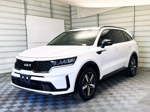 White 2022 Kia Sorento S for sale in Montclair, CA