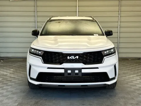 Photos of 2022 Kia Sorento S for sale in Montclair, CA at STG Montclair