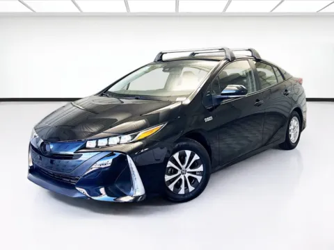 Black 2022 Toyota Prius Prime LE for sale in Montclair, CA